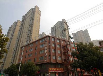 财富广场在什么路,财富广场哪年建的