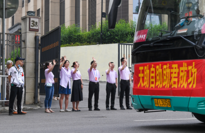 杨家坪中学彩云湖校区怎么样,杨家坪中学彩云湖校区有多大