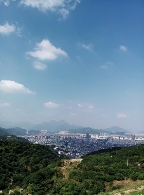 罗山,罗山火车站