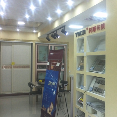 托斯卡纳吊顶属于几线品牌,托斯卡纳装修风格效果图