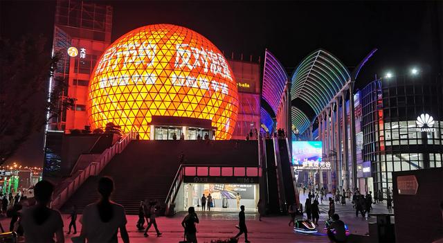 世界城广场客服电话,世界城广场几点关门
