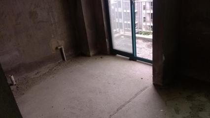 路桥风铃苑二手房,路桥凤鸣雅苑多少一平方